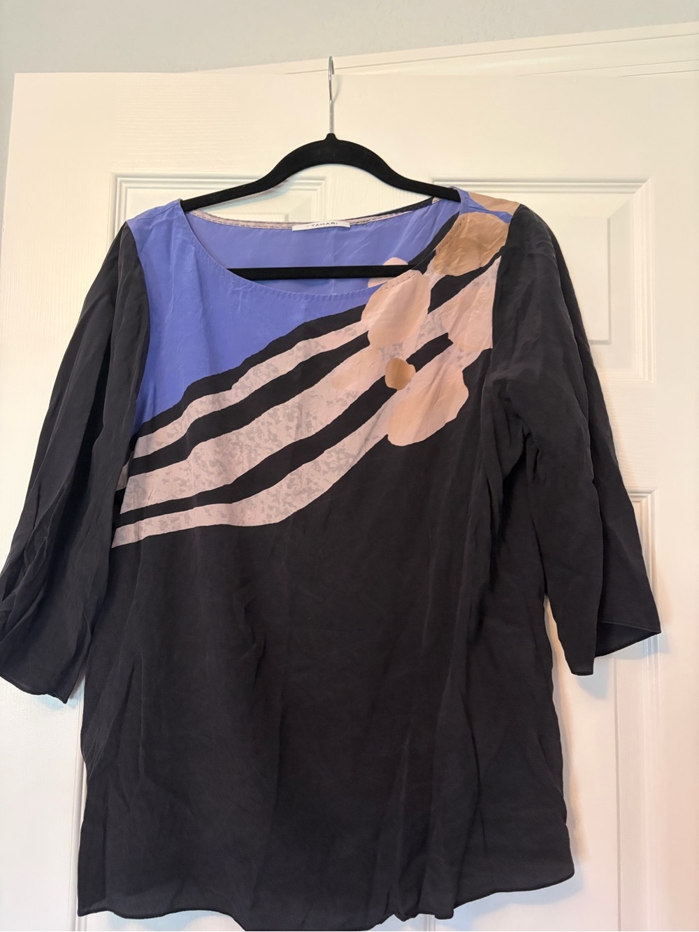 Tahari Black Blouse with Blue and Blush Accents 100% Silk Size L Large